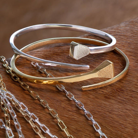 Blacksmith Bangle - Gold - www.urban-equestrian.com