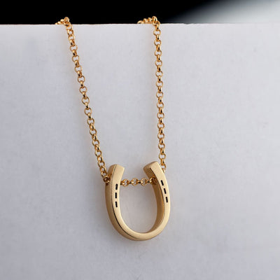 Classique Horseshoe & Chain Necklace Gold - www.urban-equestrian.com