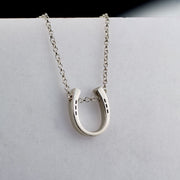 Classique Horseshoe & Chain Necklace Silver - www.urban-equestrian.com