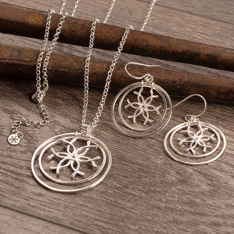 Medallion Horseshoe Earrings - Silver - www.urban-equestrian.com