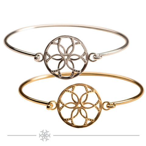 Medallion N Rings Horseshoe Necklace- Gold - www.urban-equestrian.com