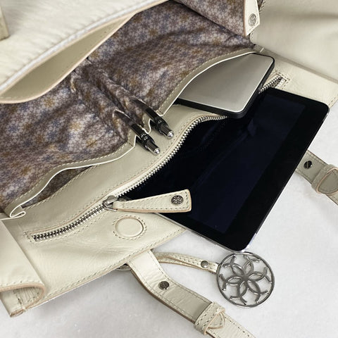 Mirada Cowhide Tote Bag - Ivory - www.urban-equestrian.com