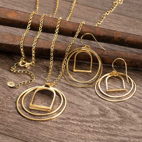 Stirrup N Rings Earrings - Gold - www.urban-equestrian.com
