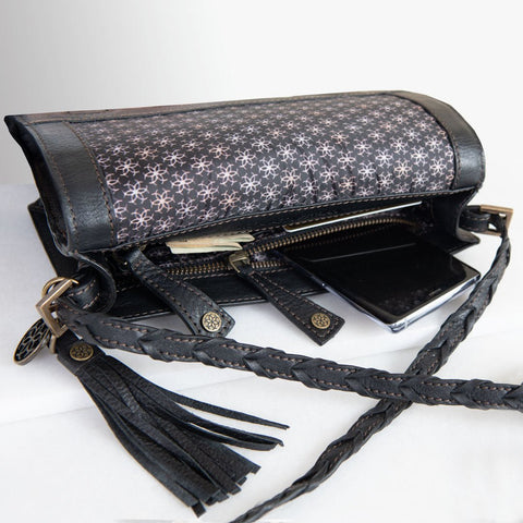 Vivant Studded Crossbody - www.urban-equestrian.com